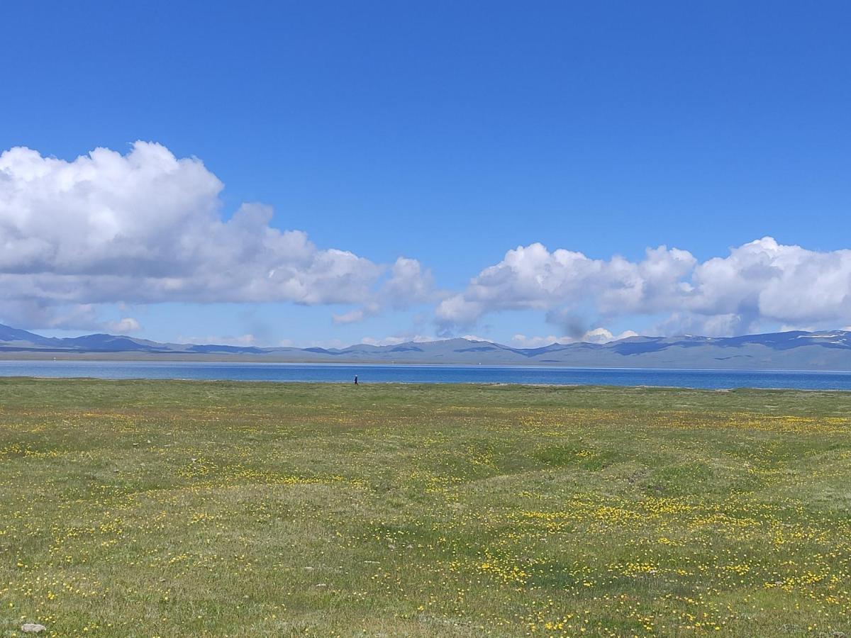 Yurt Camp Ali-Nur At Lake Song-Kol Юрточный Лагерь Али-Нур Озеро Сон-Куль Сон-Куль Кыргызстан Нарын Kyrgyzstan Naryn Exterior foto