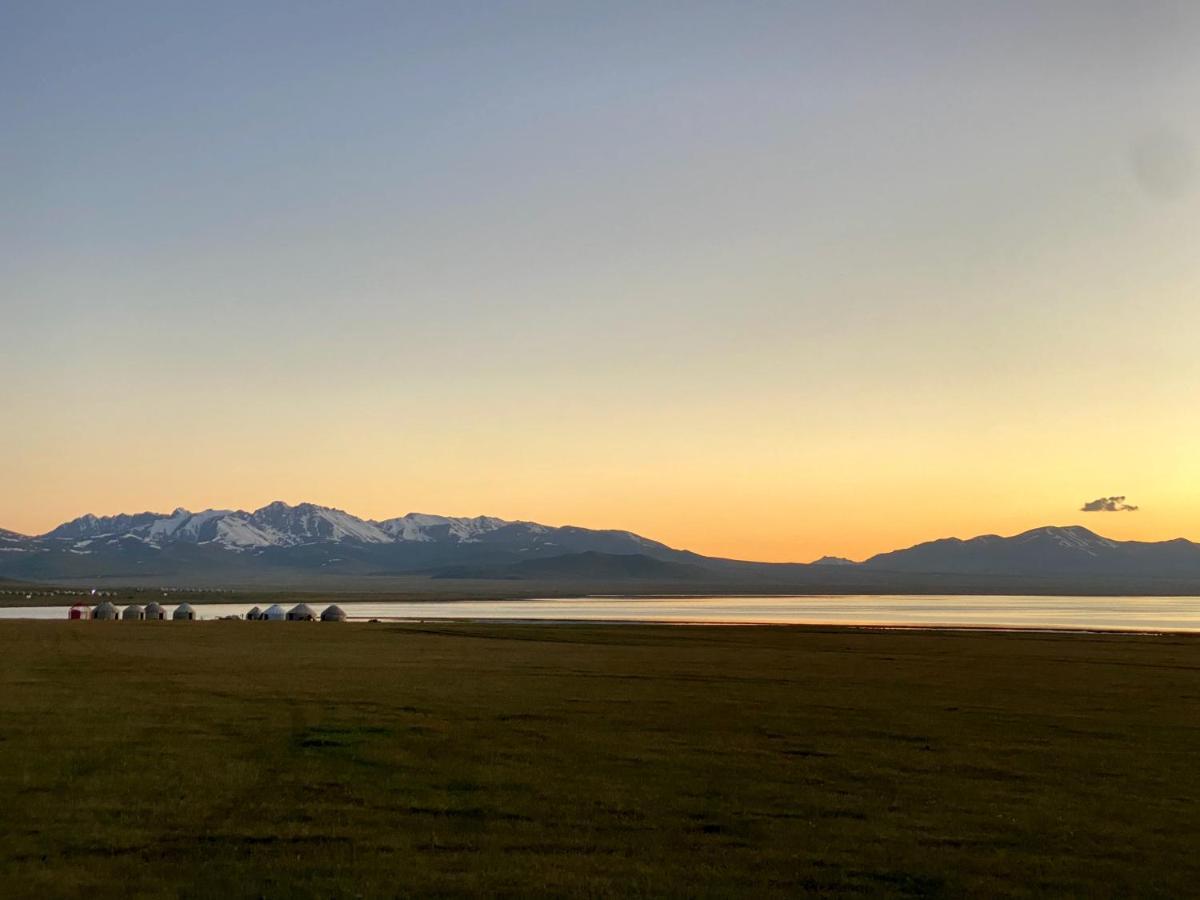 Yurt Camp Ali-Nur At Lake Song-Kol Юрточный Лагерь Али-Нур Озеро Сон-Куль Сон-Куль Кыргызстан Нарын Kyrgyzstan Naryn Exterior foto