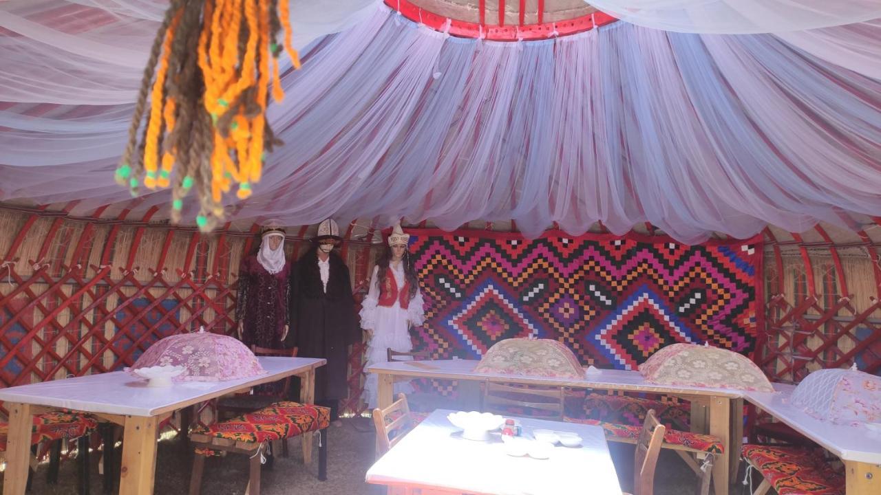 Yurt Camp Ali-Nur At Lake Song-Kol Юрточный Лагерь Али-Нур Озеро Сон-Куль Сон-Куль Кыргызстан Нарын Kyrgyzstan Naryn Exterior foto